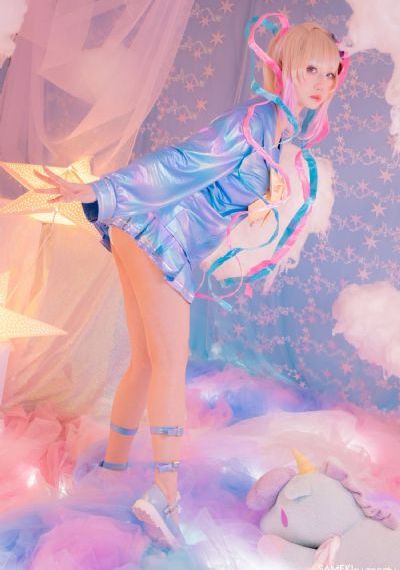 《我被最想拥抱的人威胁了》_超清在线播放