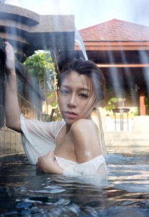 和女同学裸睡没忍住做了_BD国语超清免费观看