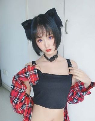 丰满的秘书年轻胸大的秘书_DVD电影完整版在线观看